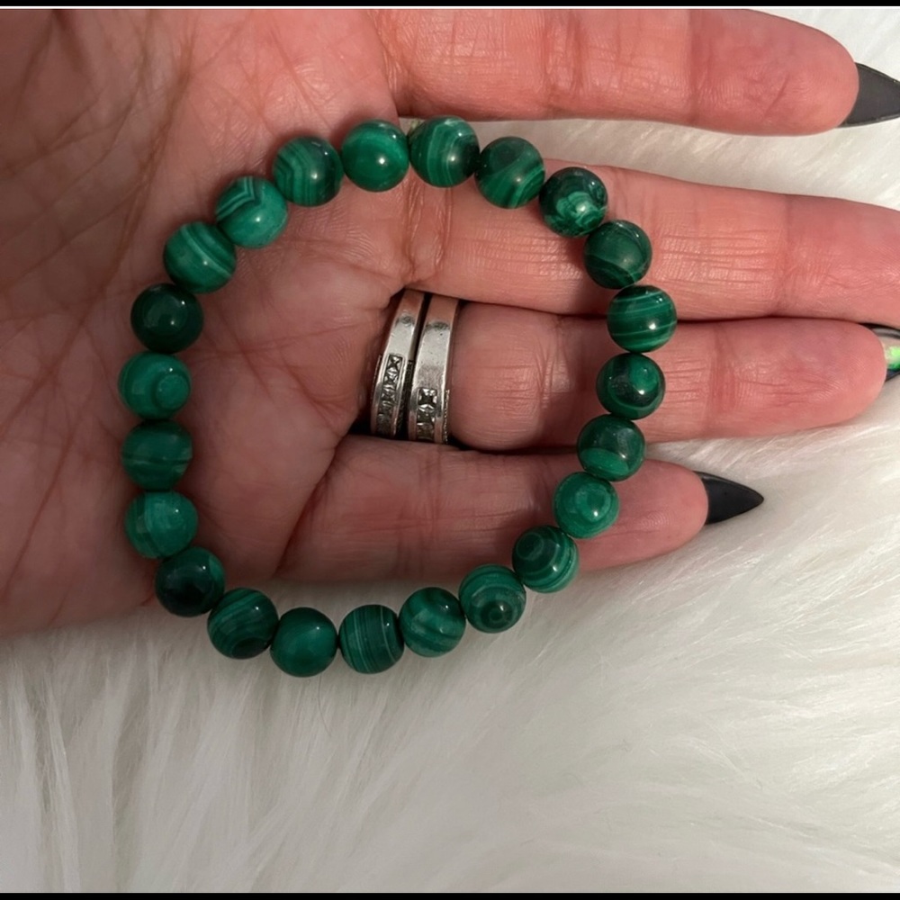 Malachite bracelet perfect condition never been worn I ship fast and safe.